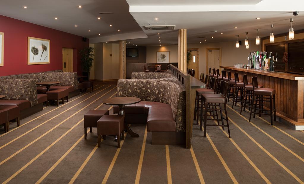קאסלבר Breaffy Woods Hotel מראה חיצוני תמונה