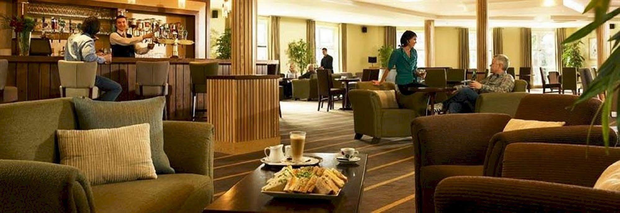 קאסלבר Breaffy Woods Hotel מראה חיצוני תמונה