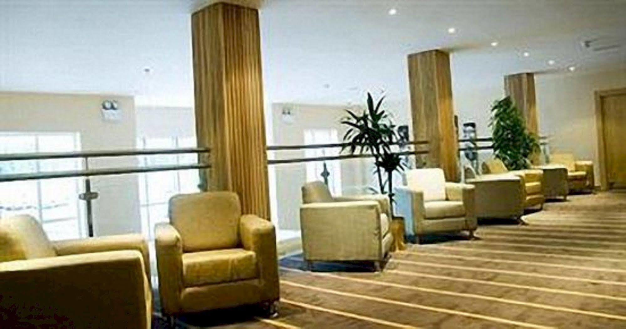 קאסלבר Breaffy Woods Hotel מראה חיצוני תמונה